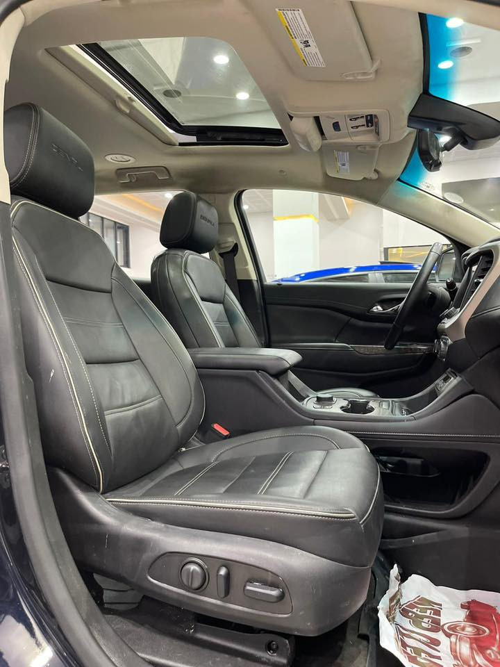 السلام عليكم
جمسي اكاديا دنلي موديل 2021 
محرك 3600 دفع رباعي 
فئة الدينالي يعني فول مواصفات ١/١ 
رقم اربيل سنوية تنتهي 2028  تحويل او وكالة حاضر 
صور الضرر مرفقة وتقرير فحص موجود
السعر ٢٦٠ 
للاتصال ***********
