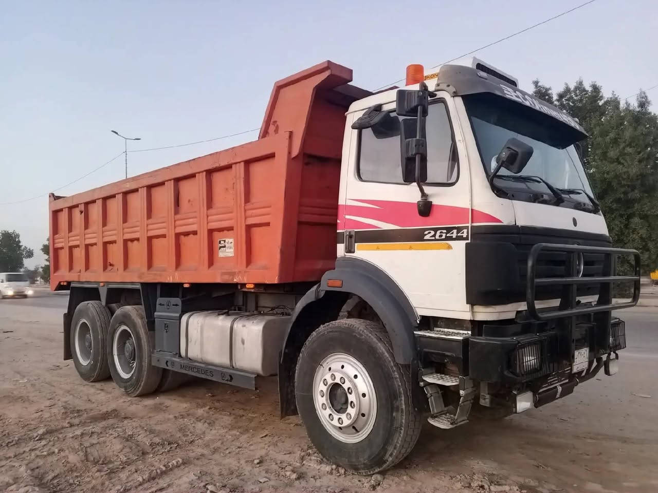 سلام عليكم للبيع البي كرواتي موديل 96 اصل مجموعة چي اف تلفزيونية رباط 24 مكينة ٢٨/٨ جديدة لا وصرف ولا بخار كير فافون شاصي امبطن كفالة عامة فرنسي أو محني ملموم رقم انبار ألماني مشروع وطني تخم تاير 24 قمارة نظيفه بدون صبغ بدي علم جديد حدادية جديدة جاهزة للعمل السعر الاستفسار ***********/ المعرض على طريق كربلاء نجف خان النص عمود ٦٠٠
