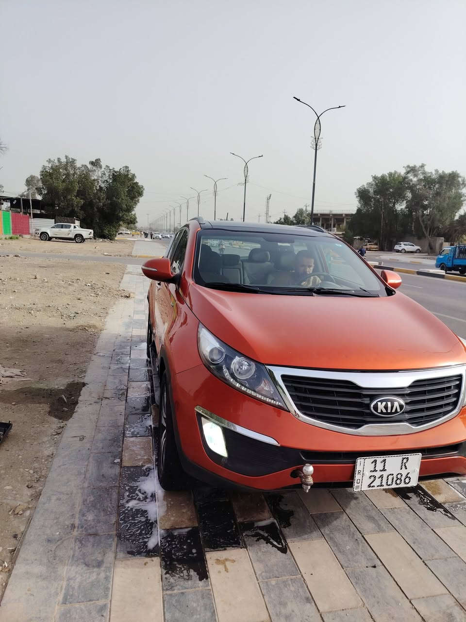 السلام عليكم للبيع كياء سبورتنج موديل 2013 خليجي مكفوله من صبغ والتبديل والجراد كير ومكينه كفاله دوش فول مواصفات عده البصمه رقم بغداد الدولي بسمي تحويل مباشر ماشيه 166لف بيع او. مراوس بسياره أقل سعر مكاني بغداد السعر 143 اتصال ***********
