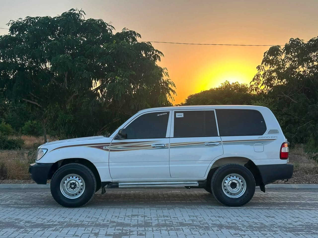 للبيع 2000 تحويل اصولي
بدون بارد ٣ قتعة سبغ 

سيارة جديد 

بدون موشكيلة  گير مةكينة عكسل كول سيارة بشةرت 

***********
