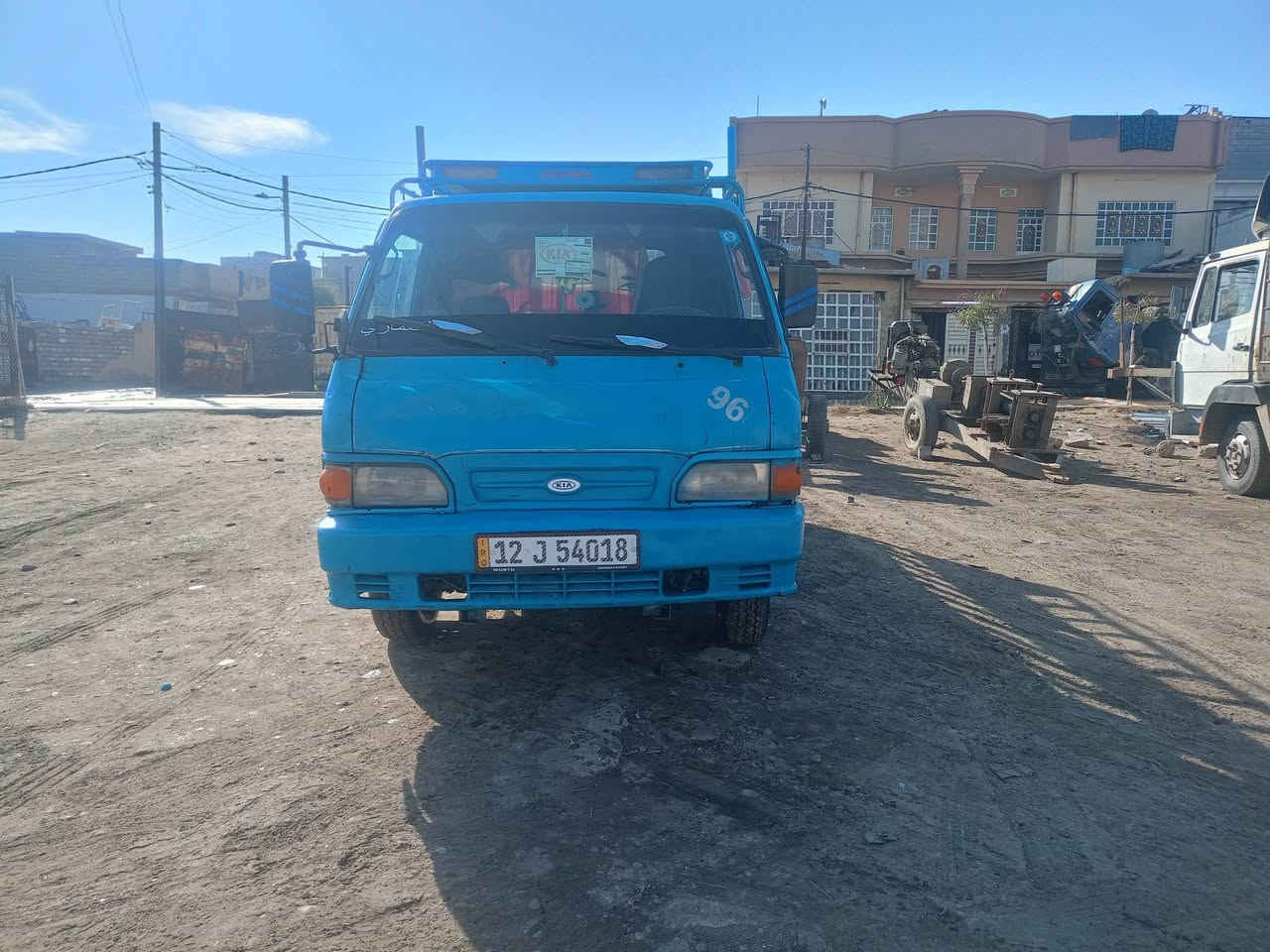 كيا بنجو موديل 96 محرك معمر ريمن رقم انكليزي سنويا ايلا 2030 سيار نضيف شرط علا شغل سعرها 50 بيها مجال 
***********
