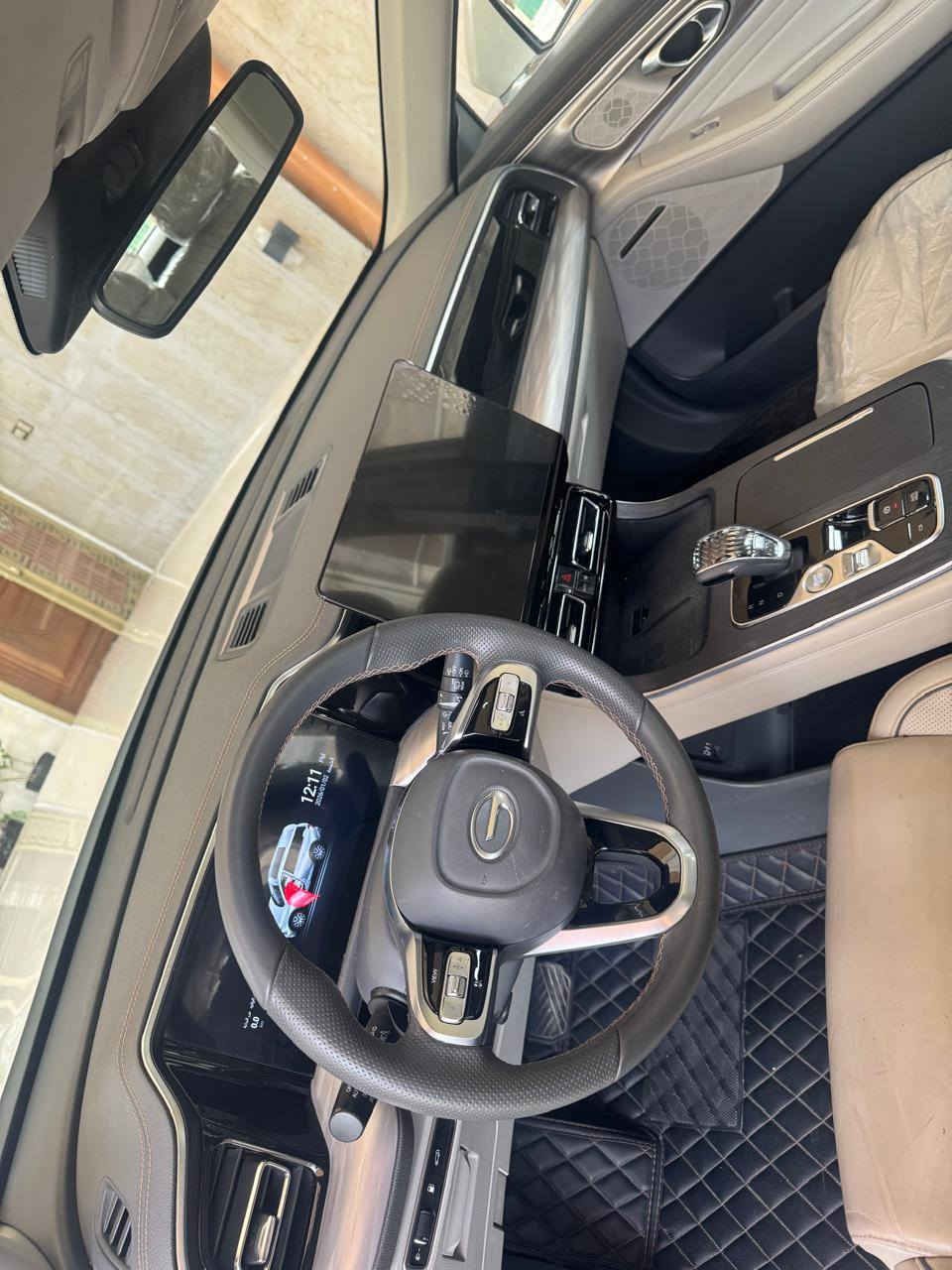 سلام عليكم صيني كفاله من شخط سعر 37 مليون وبيها مجال عنوان بغداد فول سياره بنرامه موديل 2024 ////***********
