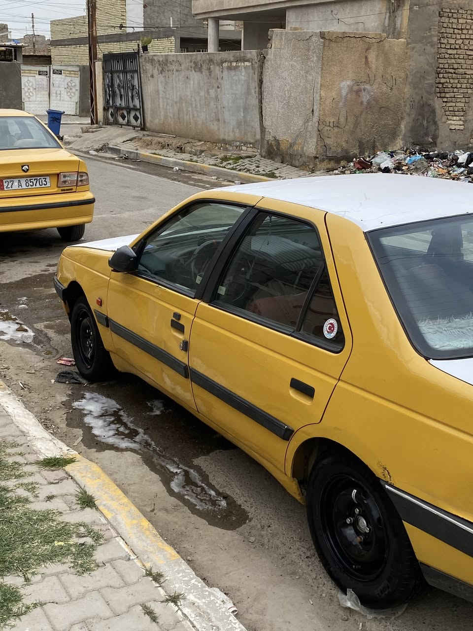 سلام عليكم بيجو باص موديل2012 مكينه كير فرنسي سياره تنقص نص هيئه اوغرامات مصفر سياره بسمي تحويل ثاني يوم سعر ٢٧ رقمي ***********
