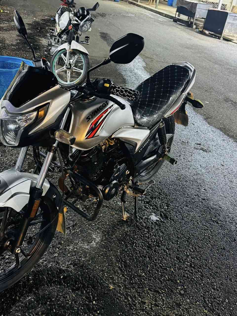 السلام عليكم
دراجه سايم كوت ٢٠٢٣ مسجله شرط التحويل 
السعر ١٧٠٠
***********
