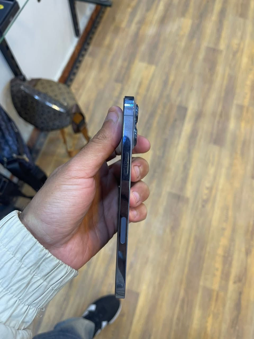 اليوم عندي
ذاكرة 1 تيره بطاريه 78 وتر ممفتوح 13 برو ماكس 
السعر لقطه 700 الف وبيه مجال ملحقاته كارتونه 
لتكلي تبيع بسعر ابو المحل الله شاهد ربحي بيه قليل ورخص من المحل شرط يوصلك المندوب تستلمه وتغطه بلماي كدامه 
اكثر من هيج ضمان متحصل توصيل كل المحافظات 10 الاف


**إذا كنت صاحب هذا الإعلان وتريد حذفه لأي سبب، رجاءا أرسل رسالة إلى الدعم الفني**