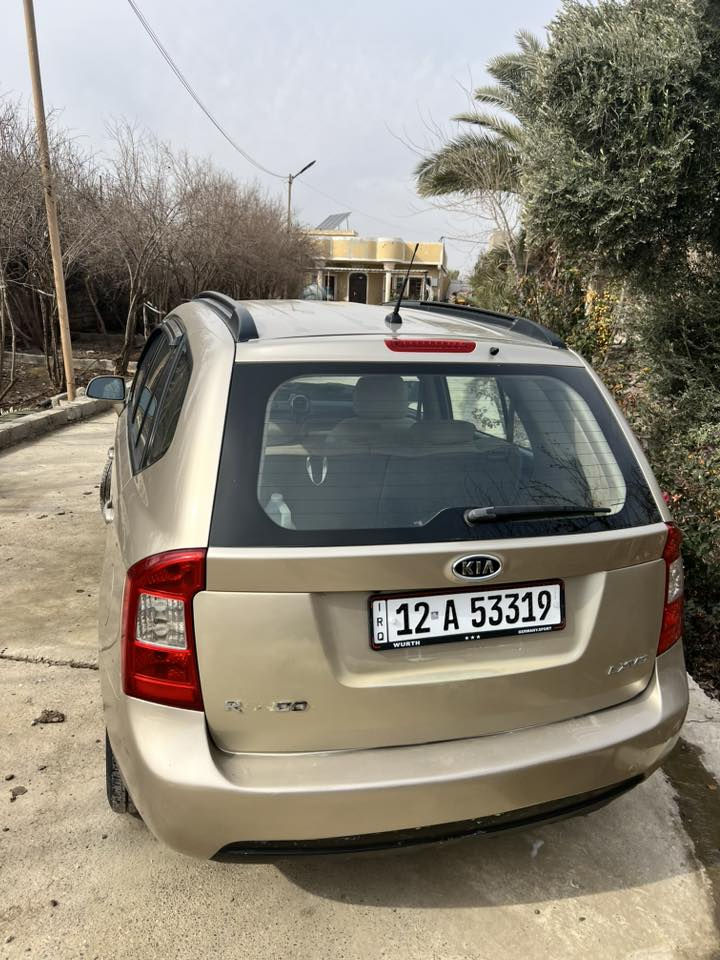 كيا روندو
موديل 2008 
صبغ شبر بالبونيد و شويه بالجاملغ 
سياره 6 سلندر
سياره رقم نينوى باسمي الشخصي
سعر السياره 105
رقم الهاتف ***********
