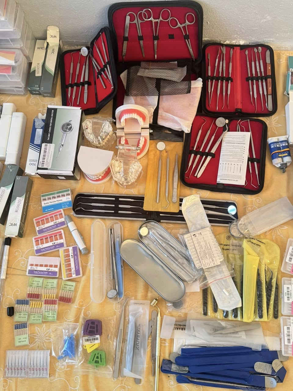 ادوات اسنان للتواصل واتس او خاص ***********
