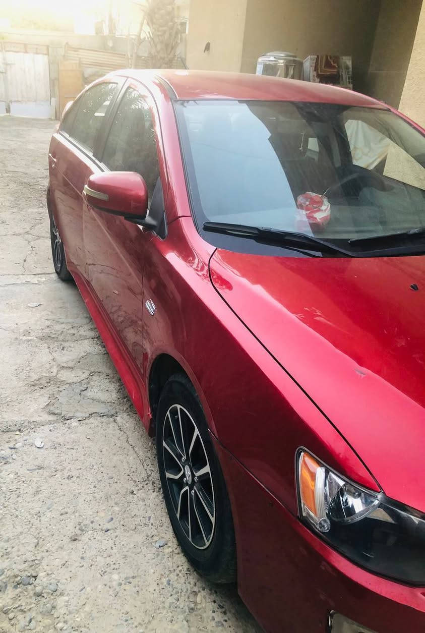 لانسر ٢٠١٧ رقم دياله سنويه باسمي حادثة جاملغ خلفي  ماشية الف82 السياره استلامتها من الشركه سنه 2017 بيها ملاحظات بسيطه مكان السياره دياله الخالص
سعره115 وبي مجال رقم الهاتف ***********
