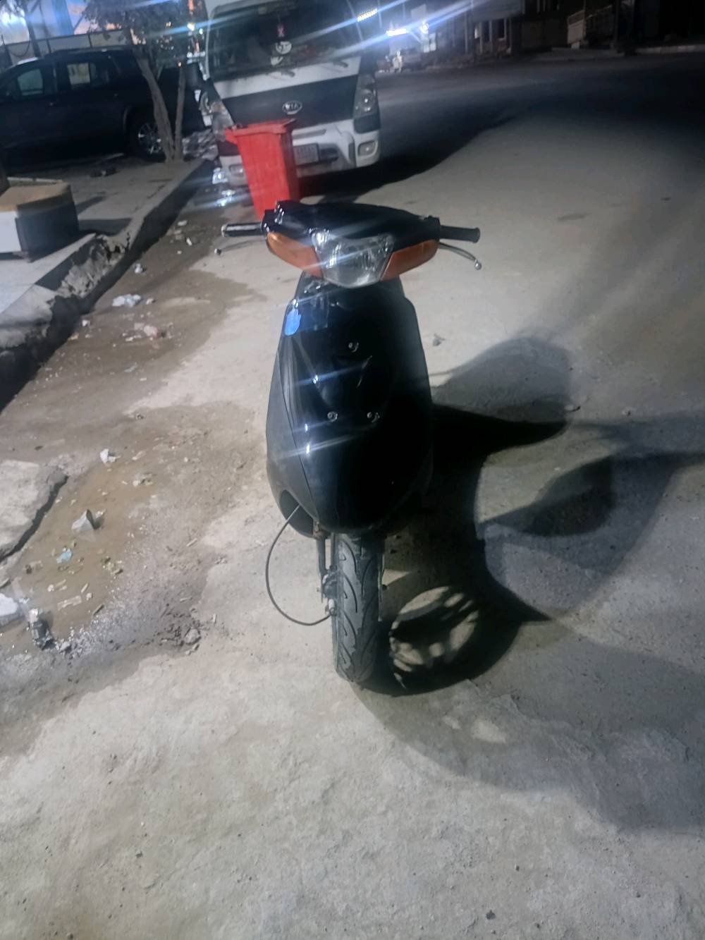 
شوف سنة صنع الدراجة؟: 
ساسوكي رياضي 
هل الدراجة بيها تأمين فاعل؟: 
نعم 
شنو سعر الدراجة النهائي؟:350لو،375
هل هناك إمكانية للتوصيل لخارج ميسان؟: 
لا بوجد