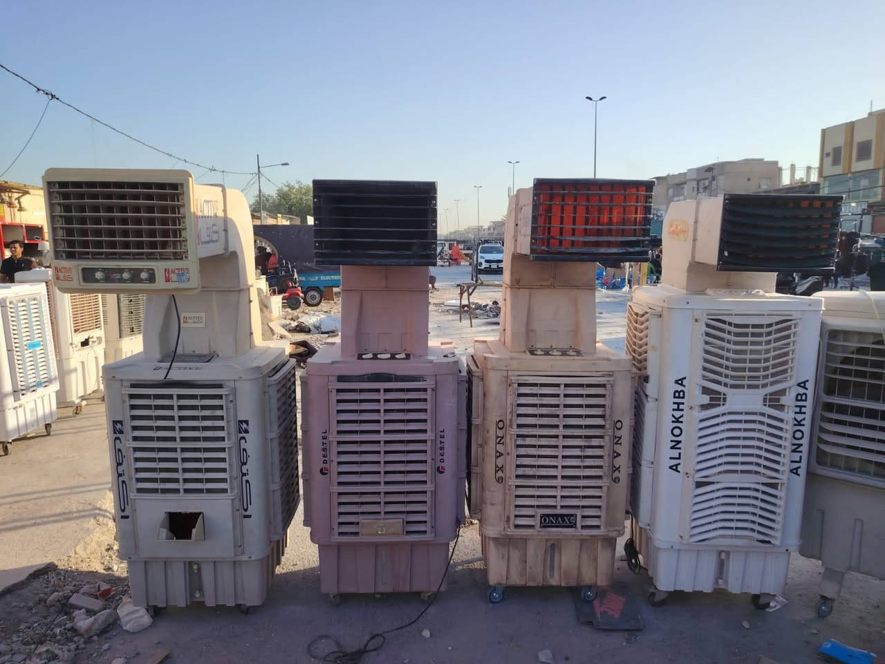 المبردات البيع نضيف ***********
