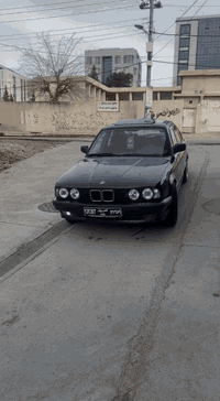 bm 525i گێر عدی مەکینە دیجیتاڵ
ماشەڵە لەهەیکەلیوو هاڵمەتی 
ئاڕم بلاستیکی سلێمانیە 
مەکینەکەی بەو شەرتە ئەفڕۆشم کێتان پێ وەستایە بێتە سەری
هەر چرکەیەکوو ١٠٠$ ببڕن 
ماشەڵای لێبێت مەکینەی بەشەرتی هەزار وەستا ئەفڕۆشم
٤ ویلی سپڕتی لەسەرە بەس ویلاکانی بەیایی ٢ گەڵایە 
یتر کارەباییو گيچوو داردو بەردی بەشەرتە
سعرەکەی بەس پارەی هەیکەلەکەیەتی
خۆتان وەرن وەکیلی هەموو شتێکی بن
سعریشی ٢٩ وەرەقە قفڵ قفڵ یەتی
وەکو وتم ٥٢٥ ئای دیجیتاڵەو ئاڕم پلاستیکی سلێمانیە پارەی علوجێکە
شوێن سلێمانی
0774 152 24 08
ئادمین♥️
