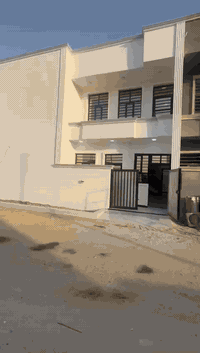 سلام عليكم 
بيوت للبيع
 في منطقه الدوره هورجب
 مجمع ألبصمه
 بدايه هورجب مجمع كامل الخدمات 
المساحات المتوفره 75 متر
يحتوي على غرف 2 / مطبخ / استقبال / صاله 
سعر 85 وبي مجال 
للاستفسار// ***********
