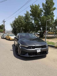كي فايف 2025 دخول جديد بدون لوحات عداد المسافه 14000وقابل لزياده حادث ...