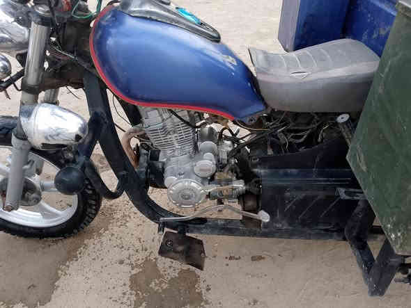 سلام عليكم ستوتة البيع موديل19محرك25وراق صولي المكان الحمزة الشرقي السعر، 1200رقم***********
