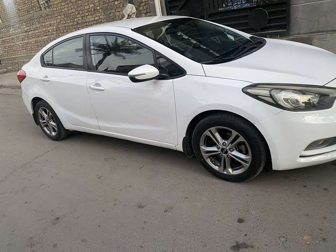 السلام عليكم سيراتو البيع موديل 2014 بيه صبغ بل سونار موجود هذه رقمي اتصل ***********  هذه مآبي واتساب سعره 110$ 
هذه رقم فقط واتساب ***********
