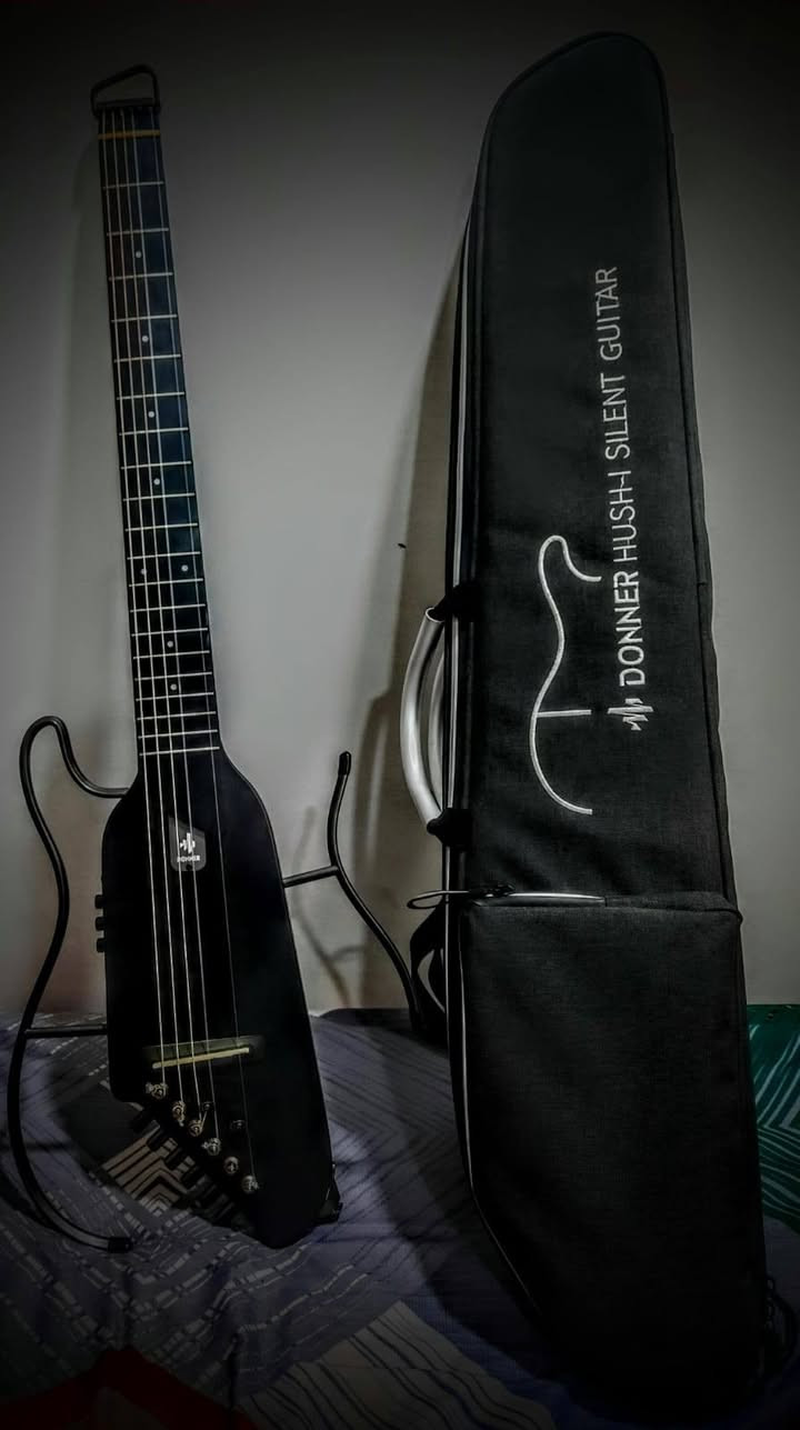 Donner hush x pro
للبيع 
الكترك اكوستك جديد موصي من برة مو من داخل العراق داخل البلد غير متوفر

سعرة اربع ورقات جابه صاحبي

للبيع وياه جنطتة وسيت اوتار وريشتين احترافية 

مرتب وسعرة زين للي يريد يتميز ويبقة عمر يمه
السعر ٤٠٠ وبي مجال 
للتواصل اكثر خاص


**إذا كنت صاحب هذا الإعلان وتريد حذفه لأي سبب، رجاءا أرسل رسالة إلى الدعم الفني**