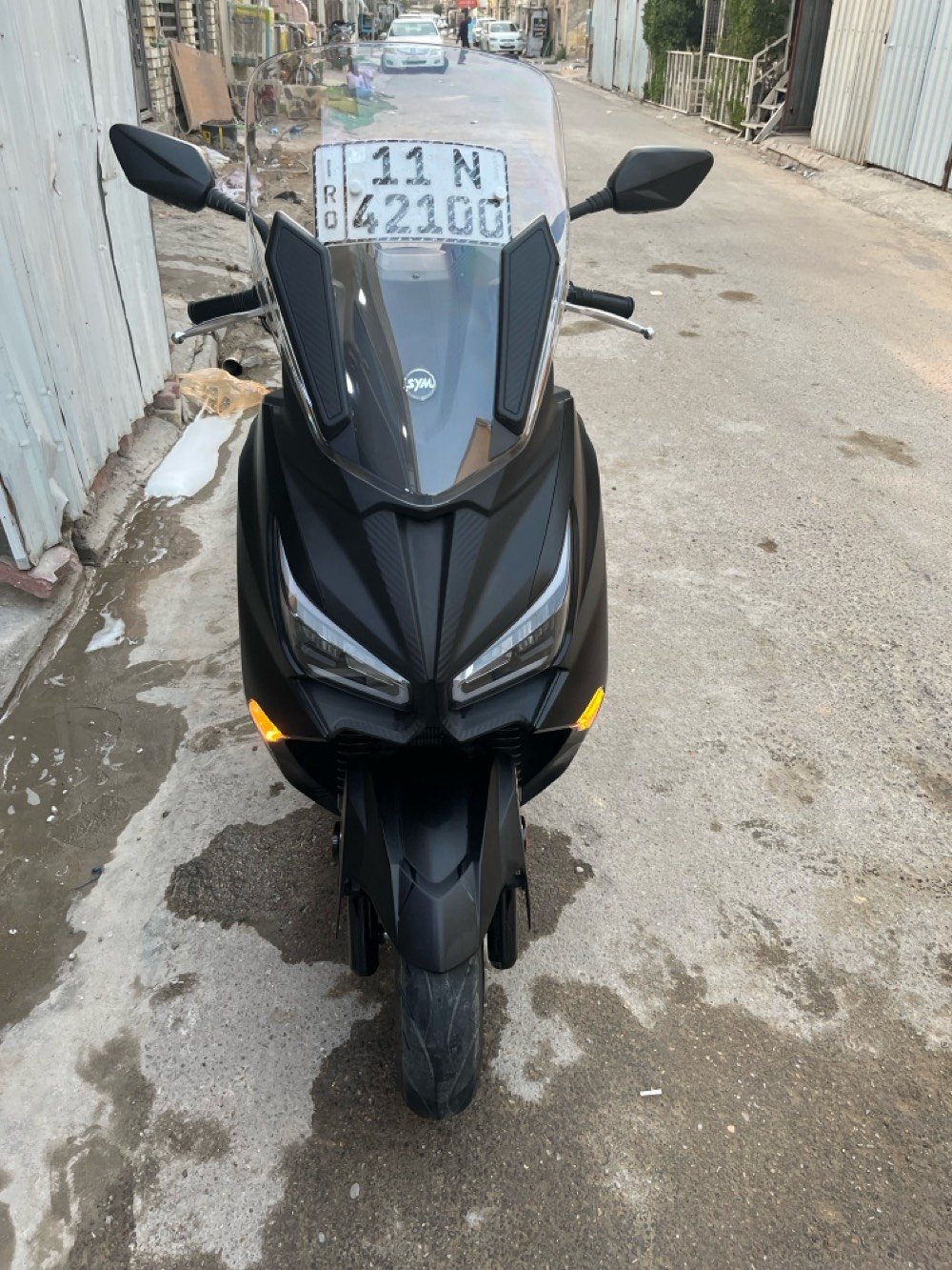 دراجة سيام  Sym Joymax Z
موصفات الدراجة👇
رقم بغداد مميز 41200
اللون اسود طافي (Mat)
فايبر كاربون 
ماشية 7000
محرك 300cc
صندوق كبير وجك هيدروليك 
بريك امامي وخلفي Aps
لايت زنون ابيض عالي ناصي 
استاند حساس
مانع انزلاق 
مكفولة كفالة عامة محرك وكفرات واشاير ودبل اشارة 
العنوان:-بغداد-الطوبجي-حي السلام