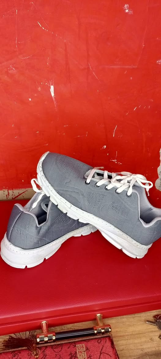 السلام عليكم شباب شباب سعر الحذاء ب 3000 توصيل موجود يشتري طبله على الخاص


**إذا كنت صاحب هذا الإعلان وتريد حذفه لأي سبب، رجاءا أرسل رسالة إلى الدعم الفني**