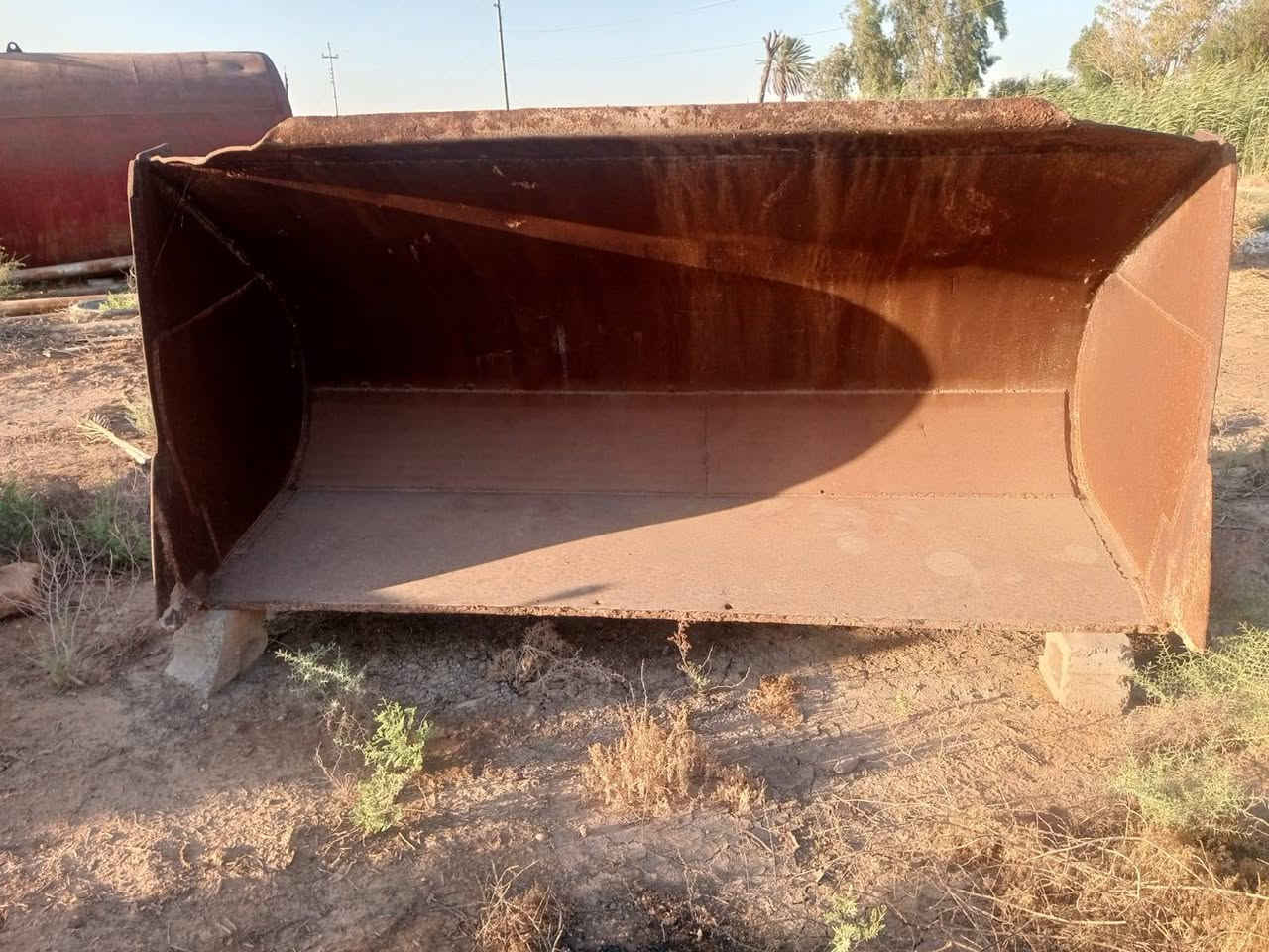 سلام عليكم من رخصة لادمن المحترم كيله شفل للبيع حجم 420 نقصه سجين وسنون فقط مكان رمادي الرقم ***********
