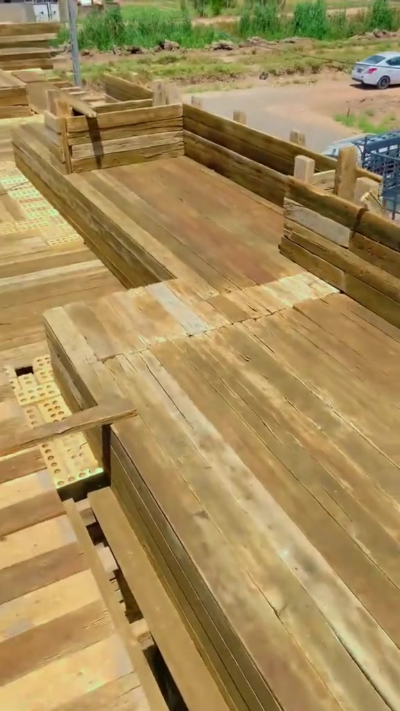 السلام عليكم ♥️
عملي نجار أملك قالب عملي في واسط قضاء الحي بأمتياز وأسعار مناسبة للأستفسار***********  ومتواجد على الفيسبوك والوتساب

