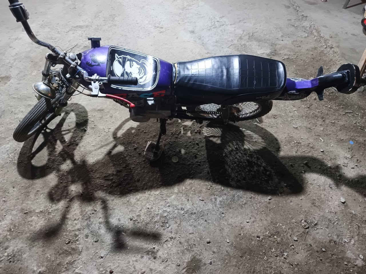 سلام عليكم دراجه للبيع كلك سعر 300 وبيها مجال شي قليل مكاني حله متواجد خاص الرقم ***********
