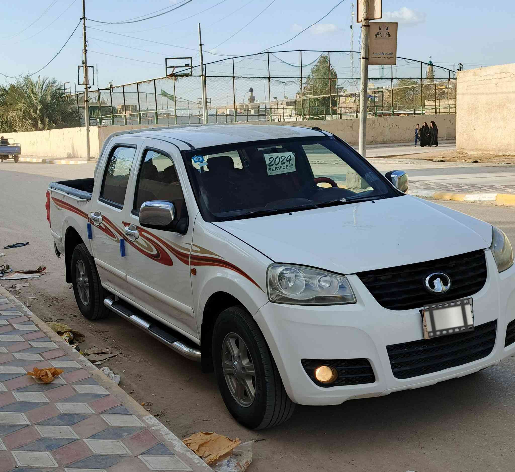 سلام عليكم  سياره للبيع موديل ١٤ مكفوله سنويه لل ٢٩  رقم مثنئ تخم  تاير حداديه جاهزه الاستفسار على الرقم***********
