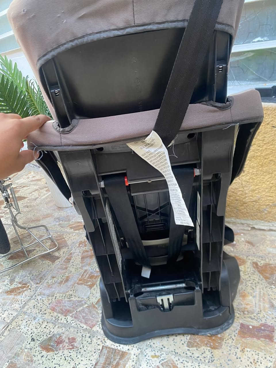 كرسي باله للبيع يصير بالسياره مال اطفال كله كامل بيه حزام الأمان السعر ب٥٠ وبيه مجال مكاني بغداد***********
