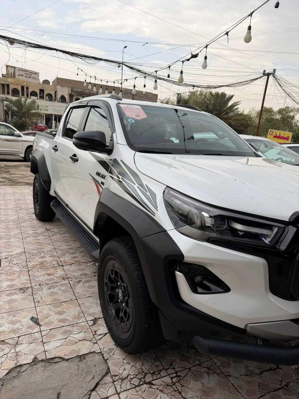 السلام عليكم تويوتا جي ار 2024 كفاله عامه من الدعاميه للدعاميه ماشيه 49  السعر 410 يعني اربع شدات وعشره مكانهه البلديات رقمي ***********

