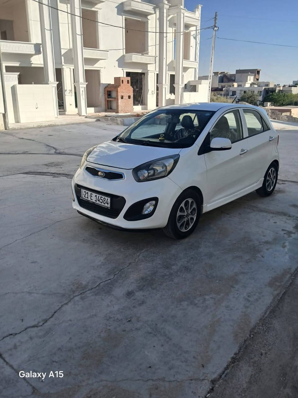<<  كيابيكانتو >>    KIA شكل جديد نفخ 
ابودمار..موديل سيارة [[ ٢٠١٣ ]].
-سعر السيارة (( ٧٧ )) ورقة وبي مجال.
-أتصال علرقم//***********
-مكان سيارة كركوك.
- المنشأة السيارة صناعة كوري. 
 -رقم سليمانية دولي جديد وسنوية مجدد لحد سنة ٢٠٢٩ شرط التحويل.
-لون السيارة(( أبيض ثلجي ))
-مواصفات السيارة وارد خليجي...كير أوتوماتيك.. مكينة اربعة سلندر المرغوب...تبريدثلج..وتدفئة..نظام أيكو أقتصادي بصرف بنزين..سويج جداحة قفل مركزي سنترلوك...كشنات نصف جلد بلاد...داخل السيارة ودشبول مطعم مشمشي...ويل كروم حجم اطارات14 جديد...مانع ضباب..جامات كهرباء..مرايات كهرباء...تحكمات طرفين بلستيرن..بلوثوث..اواكس...ستوب لايت..يدات نيكل...مرايات شفط...أشاير بالمري...يو بي أس...جنح علصندوق بلادي...وكشن جك...أسبير جوكر علشركة...دوسات سبورت بلاد.
-سيارة فقط بية قطعتين صبغ مع شبرين...سيارة جاهزة بدون مصروف. كركوك, العراق
