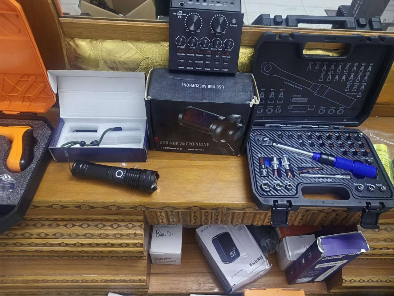 السلام عليكم متوفر للحجز ع خاص .


**إذا كنت صاحب هذا الإعلان وتريد حذفه لأي سبب، رجاءا أرسل رسالة إلى الدعم الفني**