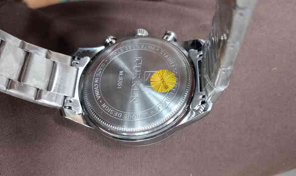 ساعة CURREN
ضد الماء 
جميع السناتر شغاله 
بسعر 30 ألف 
يوجد توصيل لجميع المحافضات 🛵 
***********
