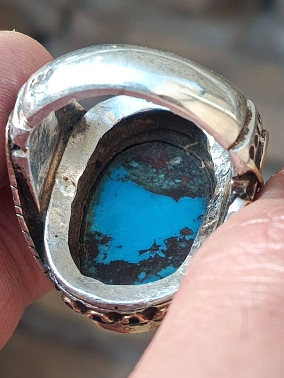 صياغة باسم زاروكه حسب الكلام لسنه 2012
حجم الحجره 3 سم سينائي من النوادر الذي ينفذ للضوء ومن لا يعرف تفاصيل هكذا حجره يكدر يتأكد بنفسه ليش يعتبر نوادر 
اكيد مطعم بالذهب عيار 21 وعينك وماتشوف وصياغة باسم القديمه من كان الذهب بسعر التراب 
قياس الفضه 28 الخاتم عملاق وأصحاب المصلحه يعرفون قيمته 
اذا ماتعرف قيمته لا تخلي سعر من يمك 
الجماعه الحشريه والمعادلات والشهادات الخرطي اطبك على صفحه 
التهي بمنشوراتك


**إذا كنت صاحب هذا الإعلان وتريد حذفه لأي سبب، رجاءا أرسل رسالة إلى الدعم الفني**