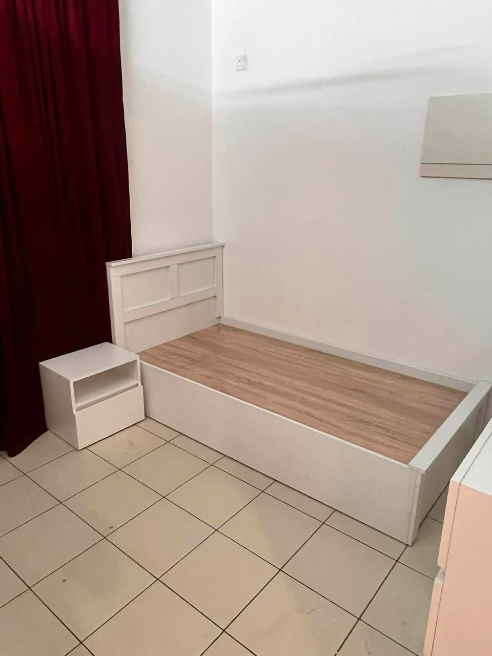 اله هالي مجمع بسمايه عروض 
سرير ابو نفر  سعره ١٣٠الف وي توصيل خشب تركي شرط متانه وقوه وضمان الستفسار  
***********
