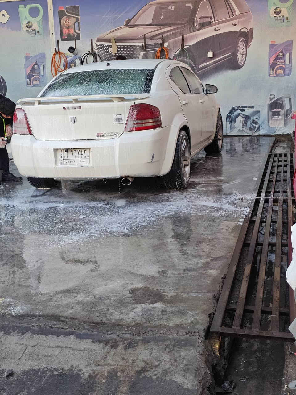 دوج افنجر 2008 مصبوغه عام ضربتها صندوك مكينه كير مكفولات عليها غرامه 500 الف 
كهربائيات كلها بلاد حداديه جديده فقط الاماميه نص عمر 
سياره جديده غرفه جديده 
السعر 65 وبيها مجال استفسار 
***********
مكان السياره ميسان
