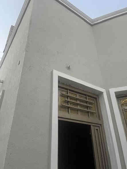 بيت للبيع ٢٠٠ متر طابقين جديد بالفداء رابع بيت عن السريع استقبال وصالتين وثلاث غرف جوه وغرفتين فوك ومطبخين فوك وجوه وصحيات فوك وجوه وساحه السعر ١٧٥ مليون للاستفسار *********** اتصال فقط
