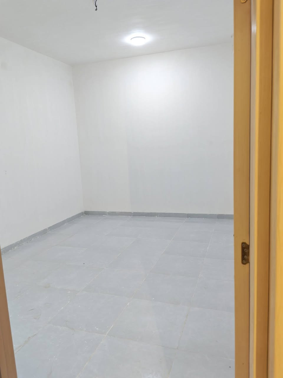 دار للبيــــــــــع (بناء حديث ممسكون سابقاً )
فـٓــــي بابل ابو غرق حي الحسين 

المساحــــــة // 150م #طابــــــو #مــــــلك #صــــــرف 
الواجهـــــــــة // 7ونص م
 النـــــــــــــزال  //20
#الطابــــــــــــــق #الأرضـــــــــــــي
غــــــرفتـــــين 
و هــــــول و مــجـــــمــــج صــــــيــــات
ومـــــطـــبـــخ و ســــــتــــقــــبـــال 
وكــــراج و صـــحـــيـــات خـــارجـــيـــه
#الطابــــــــــــــق #الثانــــــــــــــــي 
هـــــــول 
و غــــــرفـــــتــــيــــن 
ومــــجــــمـــع صــــــيــــات
الـــســتــفــسار اتــصال 
***********
