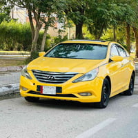 سوناتا ٢٠١١ • وارد أمريكي • فتحة سقف