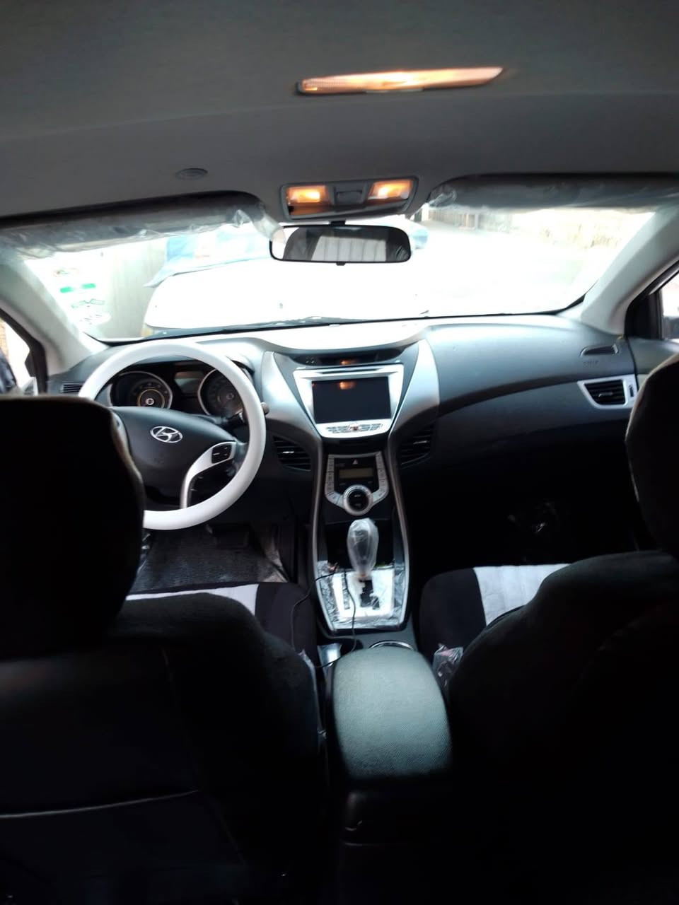 السلام عليكم الانترا ادوات 2013 متوم مكينه 1600دكشن عالي تخم تاير حداديه كله جديد سياره جاهزه بيه ضربه بل باب كما موضح بلصوره مكان السياره بصره السعر 45 وبيه مجال
***********
