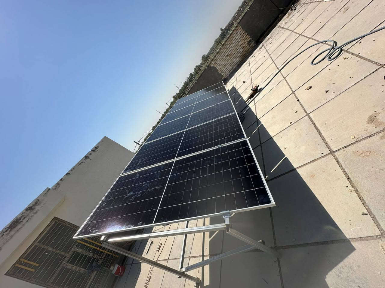 تم تنصيب طاقه شمسية في الحمزه الغربي ناحيت العوادل في تاريخ ٧/٩/سعه طاقه ١٢ نهاري ٦ اليلي الاتصال ولستفسر ***********مستعدين التجهيز كافه حجام طاقه
