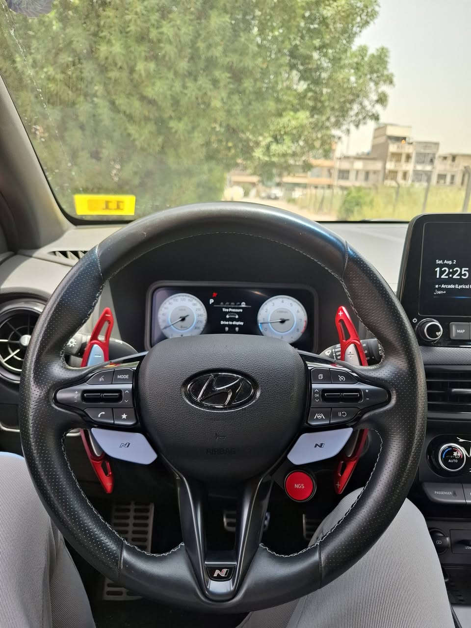 Kona N (2.0T) 2023 

السلام عليكم 
كونا N وارد امريكي
بجم كبس 

[ ايرباك ستيرن فقط طاك وراجع كامل عدة السستم] 

السيارة ماشية (43 الف كيلو)
‏السرعة300
موديل :2022
المحرك :2000تيربو N🚀
286 حصان 🐎 

صور الحادث بالمنشور 

المواصفات:#N 

كشن حضن ريكارو 
كشن علامة N
كشنات كنتاره وجلدN 

تحكم ستيرن نورمال وسبورت
تحكم دبلات كهرباء نورمال وسبورت
ابواب بصمة
بصمة تشغيل 
شحن وايرلس
شاشة ايباد
كاميرا
نظام صوت 
اشارة مرايا
اوتو ستوب امامي خلفي
نقطة عمياء
تحديد سرعة
تحديد مسار
تنبيه الخروج عن المسار 
رادار امامي 
رادار جانبي 
رادار خلفي 
نظام _ECO
نظام _ 𝐍𝐎𝐑𝐌𝐀𝐋
نظام _ 𝐒𝐏𝐎𝐑𝐓
نظام _ N🚀
كشنات هيتر
لايتات ليد 
بگلايت ليد

السيارة مثل ما بالصور.
والسعر 188$ وبي مجال للطيبين 

للاستفسار: ***********
