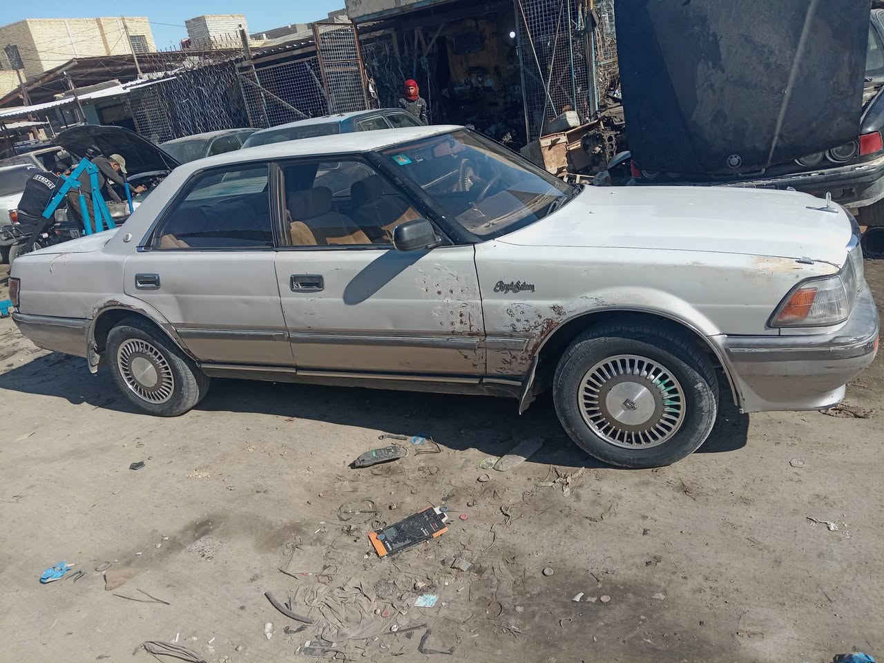 هارتوب ٩١ مكفوله بلاديه تخم تاير خداديه كير ومحرك ٢٥٠٠ رقم دولي كهربائيات مكانها الرميه سنويه ٢٧ سعر ٤٥ وبيها مجال***********
***********
