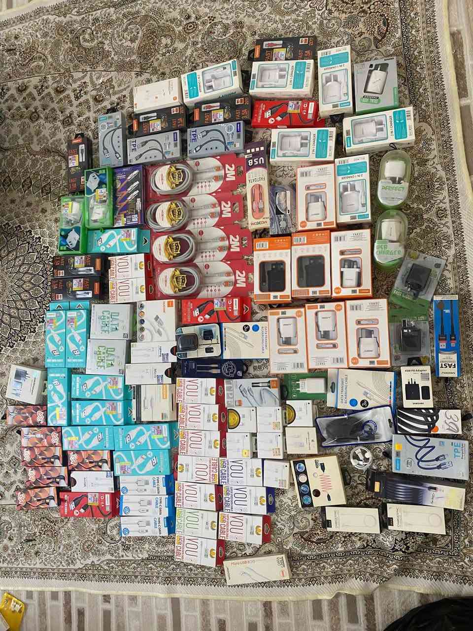 سلاو بەریزان ئەو ئەشیانە بو فروشتن هەمووی نویە کی مشتەرەیە تەلافون بکە
نرخ 400هەزار
***********
