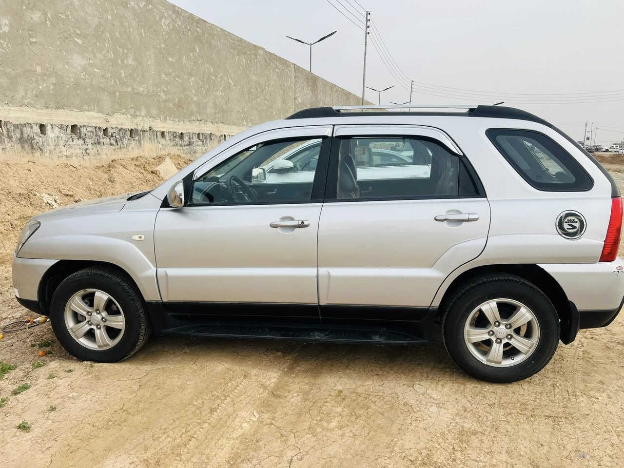 كيه سبورتج ٢٠٠٩ فول مواصفات خليجي كلين ٢٤٠ الف كيلو حقيقي طخم تاير جديد كير محرك كفاله بطاريه جديدة منظومه بانزين ادامه كامله متصرف عليها لو ربع جاهزة للاخير السعر 130 وبيها مجال بسيط عنوان ديالى/ كنعان للاستفسار ***********
