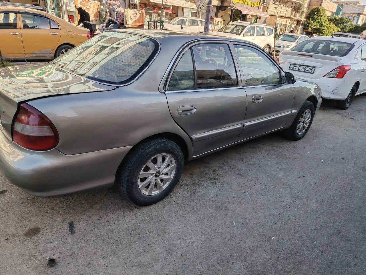 سوناتا موديل 2000
صبغ عام للجماليه فقط
رقم بغداد شرط التحويل
تخم تاير جديد
كير و محرك مكفول
تبريد عاطل
السياره خير من الله
المكان بغداد
السعر ٣٨  و بي مجال
***********
