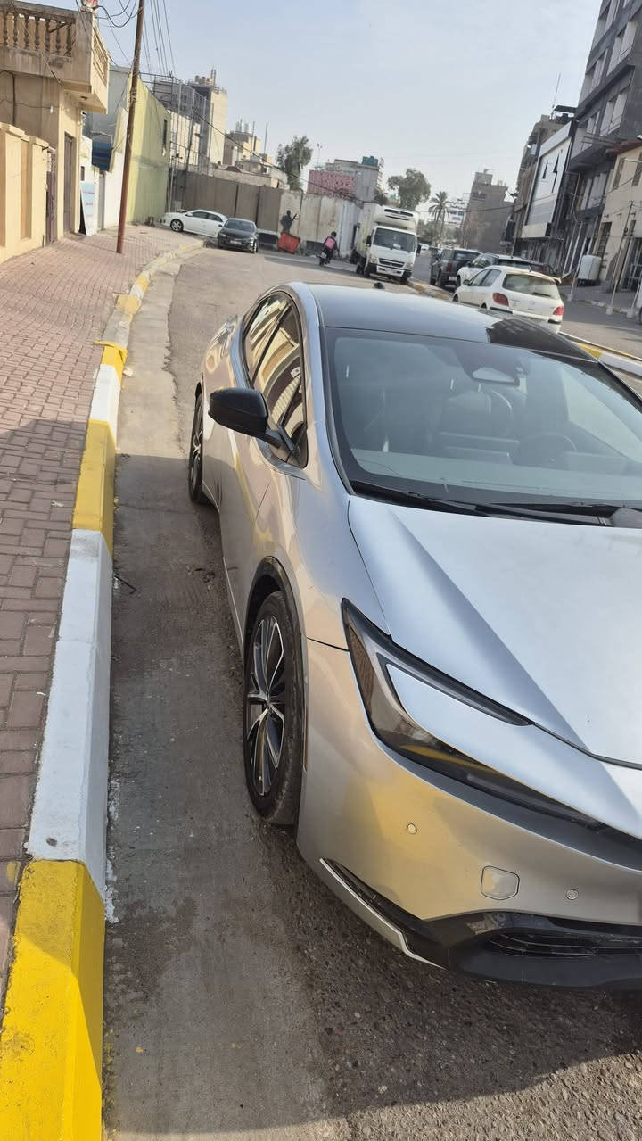 ياالله
السلام عليكم بريوس2024 لمتد هايبرد وارد امريكي 

Toyota Prius Limited 2024 Silver 2.0L

          حجم المكينه : 2000  هايبرد

المسافه المقطوعه :21000
تبديل بنيد فقط 
كامره ٣٦٠درجه 
١٢ حساس 

السعر : 170 ورقة وبيها مجال 

تفاصيل اكثر هذا رقمي *********** تحياتي 

مكاني  كربلاء
