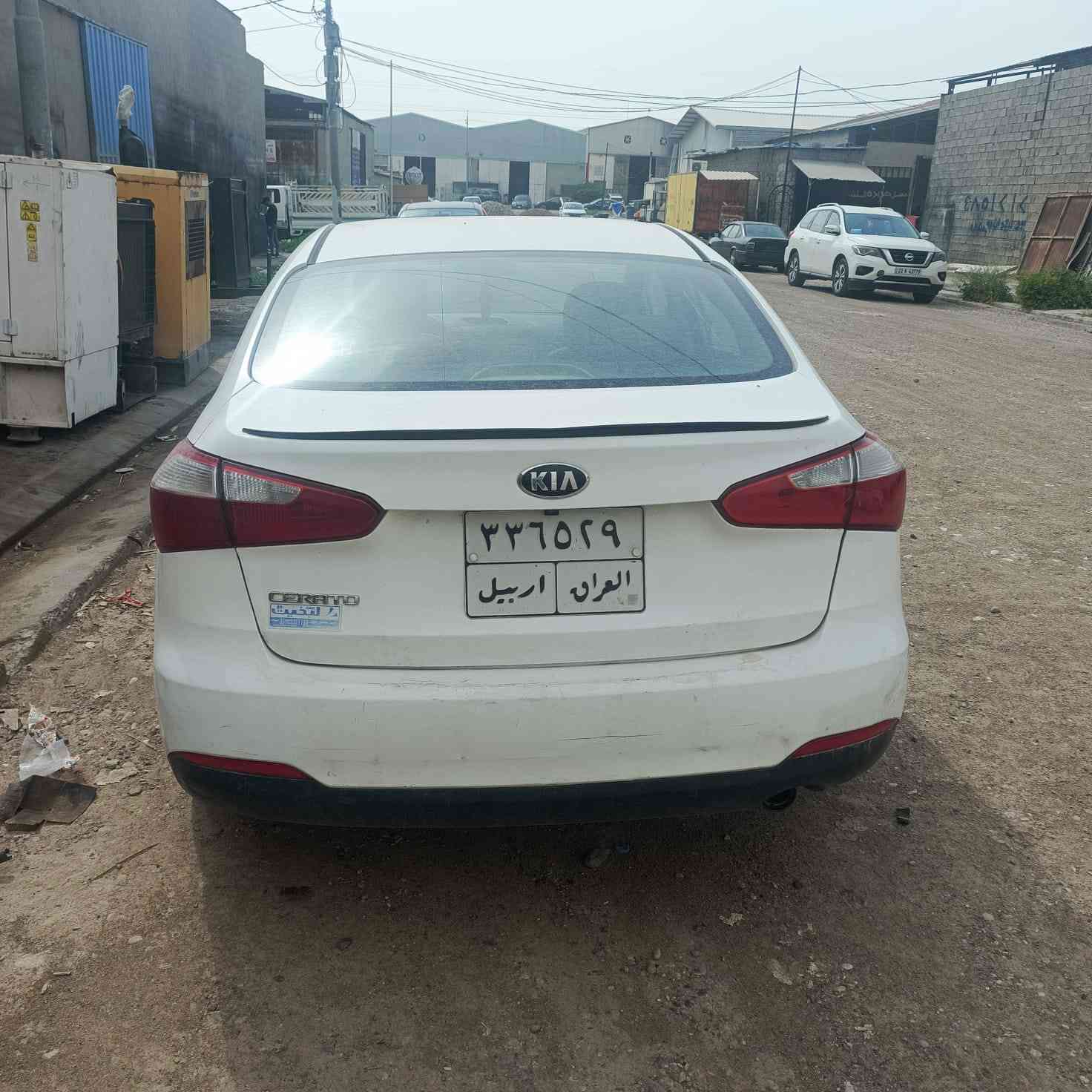 السلام عليكم
مكلف بي نشرا  سيارا كيا سيراتو موديل 2014 كير محرك شرط بيها اربع 4  قطع باب  جامرلغ بونيد  رقم  صاحب السيارا ***********
