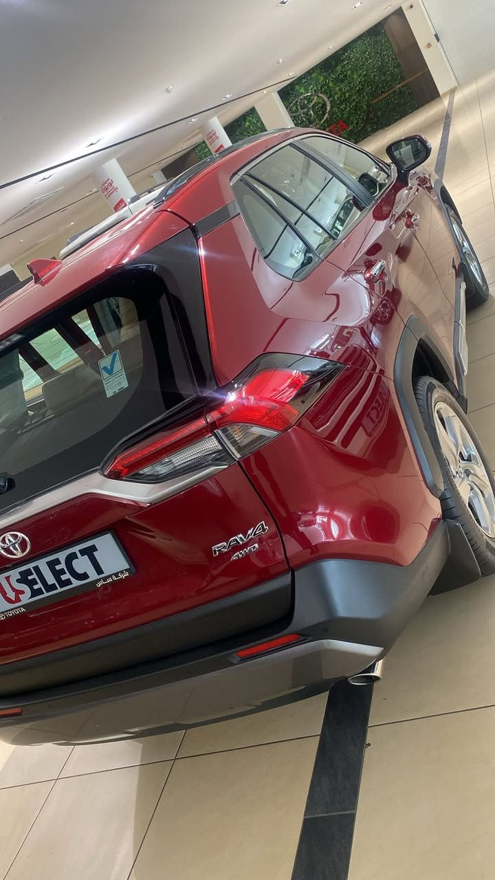تويوتا راف فور RAV4 خليجي ١/١ فول
اعلى مواصفات بالخليجي وكالة ساز
مواصفات كلين تايتل 
 بدون صبغ او تبديل او تعديل بارد
 محرك و كير مكفول و ما مفتوح
 سنوية جديد رقم جديد
سيارة ربع دينار متصرف عليها
 و سيارة بسمي شرط التحويل و الوكالة 
بلاجكتور 
لايتات أمامي و خلفي زينون + LED
لايتات AUTO 
ويل كروم حجم كبير
سقف بانوراما على طول السقف
فورويل 4WD
حساس أمامي و خلفي 
بصمة أبواب + تشغيل + تشغيل عن بعد 
صندوق شفط + كهربائي 
كشنات كهرباء 
كشنات جلد  كشنات خزن وضعيتين
لدات داخلية 
تحكم ستيرن فول + تحديد سرعة 
تبريد لمس (بيانو)
شاشة اعطال 
مودات قيادة NORMAL + ECO + SPORT 
و ٤ جامات كهرباء + مراية كهرباء + اشارة بالمراية 
محرك ٢.٥ 
و بعد مواصفات هواية 
سعر 245 و بي مجال بسيط رقم موبايل ***********
