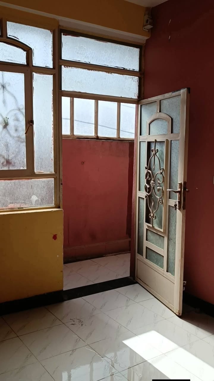 السلام عليكم مكتب عقارات الشمس  مقابيل المستشفى التركي !!!
                         بإدارة ((أحمد الگريطي))
                    
    ☎️*********** 
                        ☎️***********

🏠شقه للايجار تحتوي على غرفتين ومطبخ ومجمع صحيات جدا نضيفه 

⁦^⁠_⁠_⁠_⁠_⁠_⁠_⁠_⁠_⁠_⁠^⁩⁦(⁠✯⁠ᴗ⁠✯⁠)⁩⁦(⁠✯⁠ᴗ⁠✯⁠)⁩⁦^⁠_⁠_⁠_⁠_⁠_⁠_⁠_⁠_⁠_⁠^⁩

🌎 الموقع مقابل المستشفى التركي مباشرةً 

⁦^⁠_⁠_⁠_⁠_⁠_⁠_⁠_⁠_⁠_⁠^⁩⁦(⁠✯⁠ᴗ⁠✯⁠)⁩⁦(⁠✯⁠ᴗ⁠✯⁠)⁩⁦^⁠_⁠_⁠_⁠_⁠_⁠_⁠_⁠_⁠_⁠^⁩

💸💰 قيمة الإيجار 250
