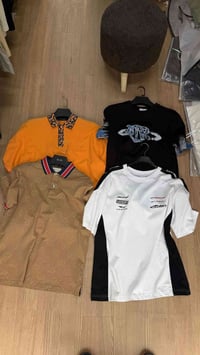 شلعه تيشرتات ماسترات القطعه ب7000 عدد القطع 90 مكاني بغداد الحريه 0774...