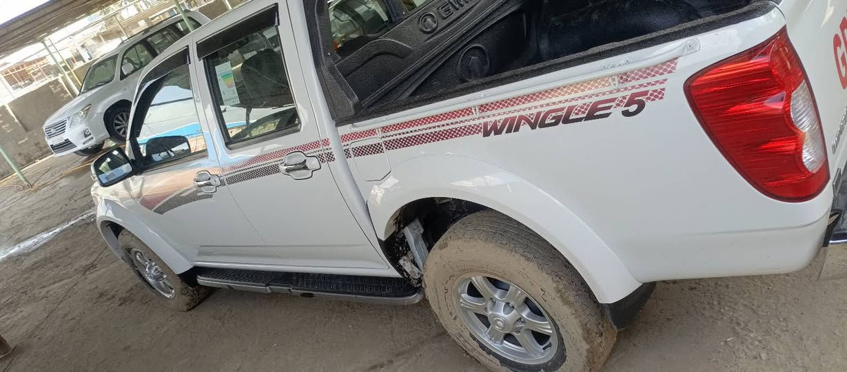 سلام عليكم
كريت وول 
موديل 2025
ماشيه 29الف
كفاله عامه 
رقم قادسيه انكليزي 
السعر 140
***********
مراوس
